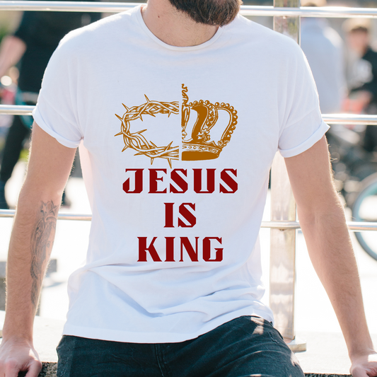 Jesus is King - T-shirt